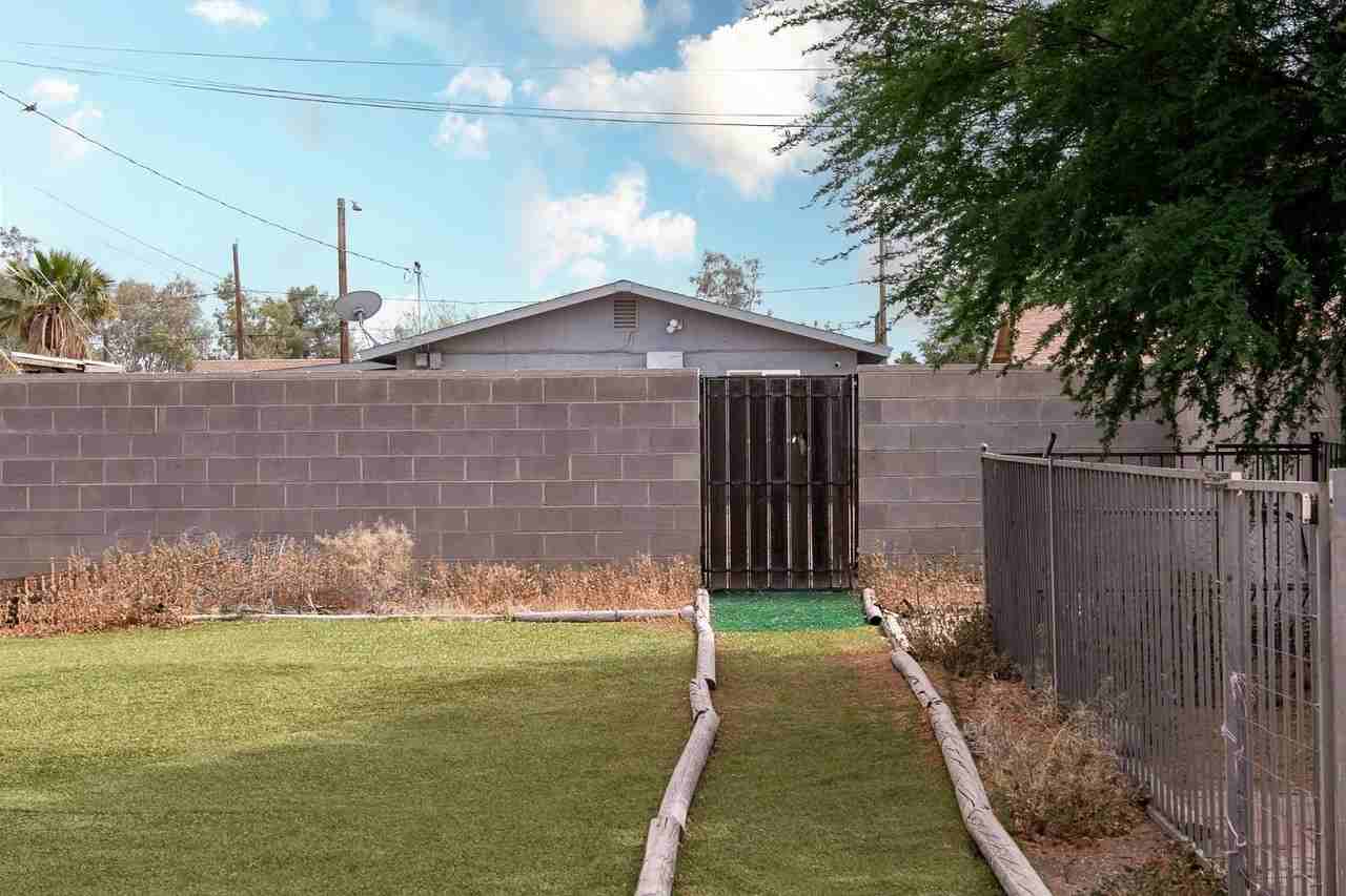 541 W Melrose Dr - Photo 5 of 14