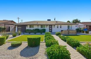 featured image of 3041 E Elm St