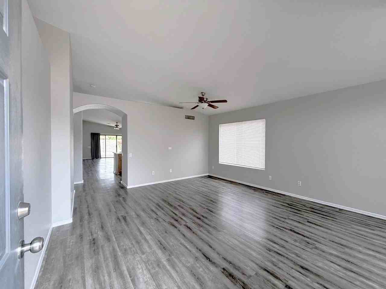 3930 E Page Ave - Photo 4 of 16