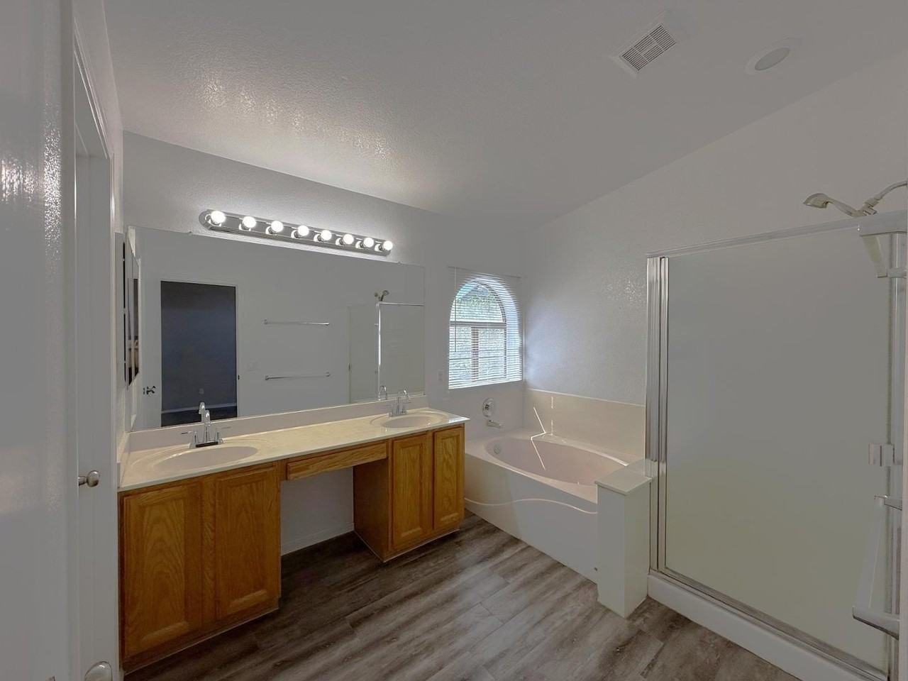 3930 E Page Ave - Photo 7 of 16