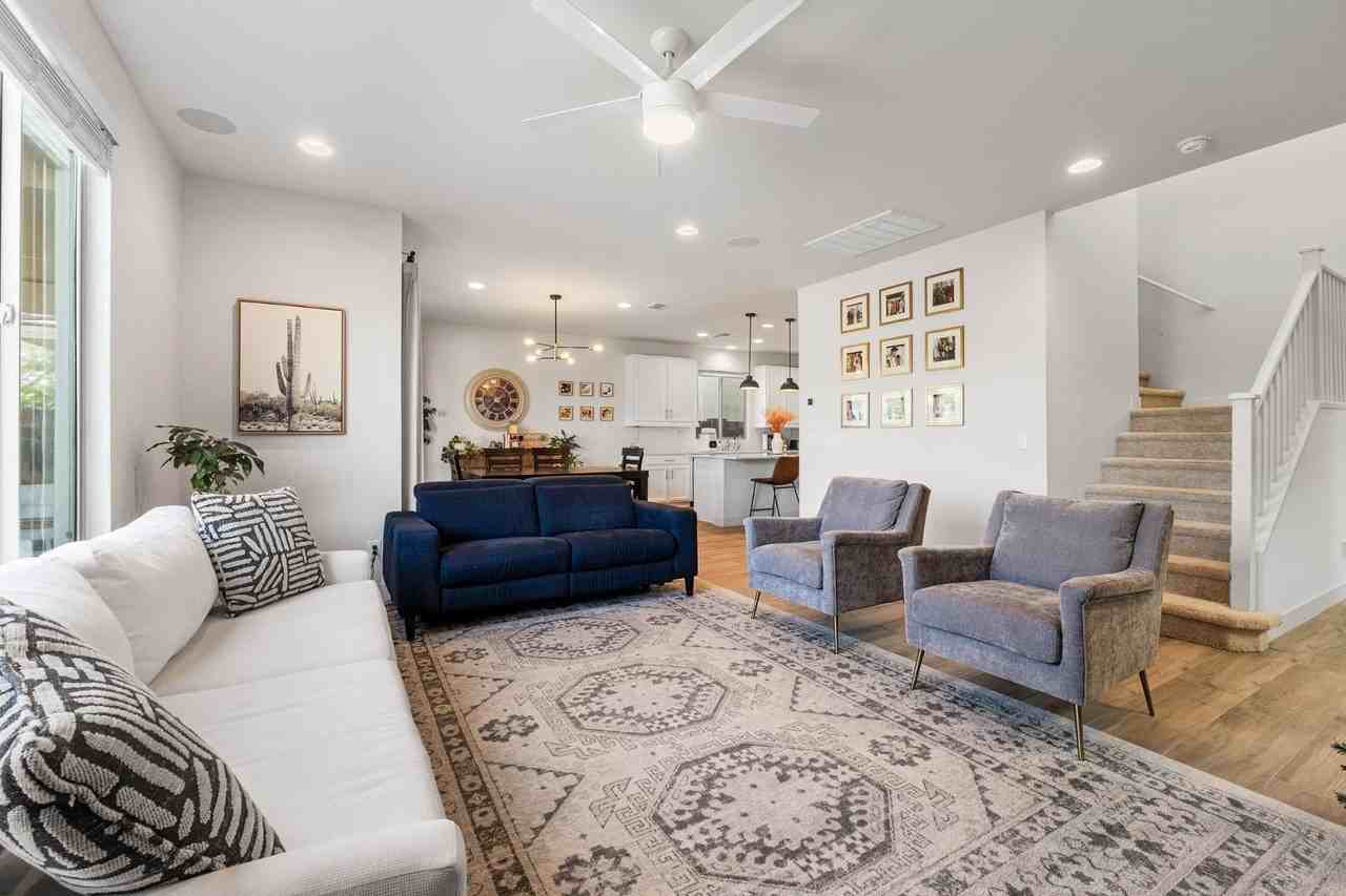 21927 N 31st Pl - Photo 7 of 17