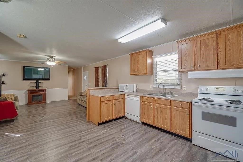 266 Mia Dr - Photo 3 of 5