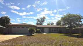 411 Shade St - Photo 1 of 1