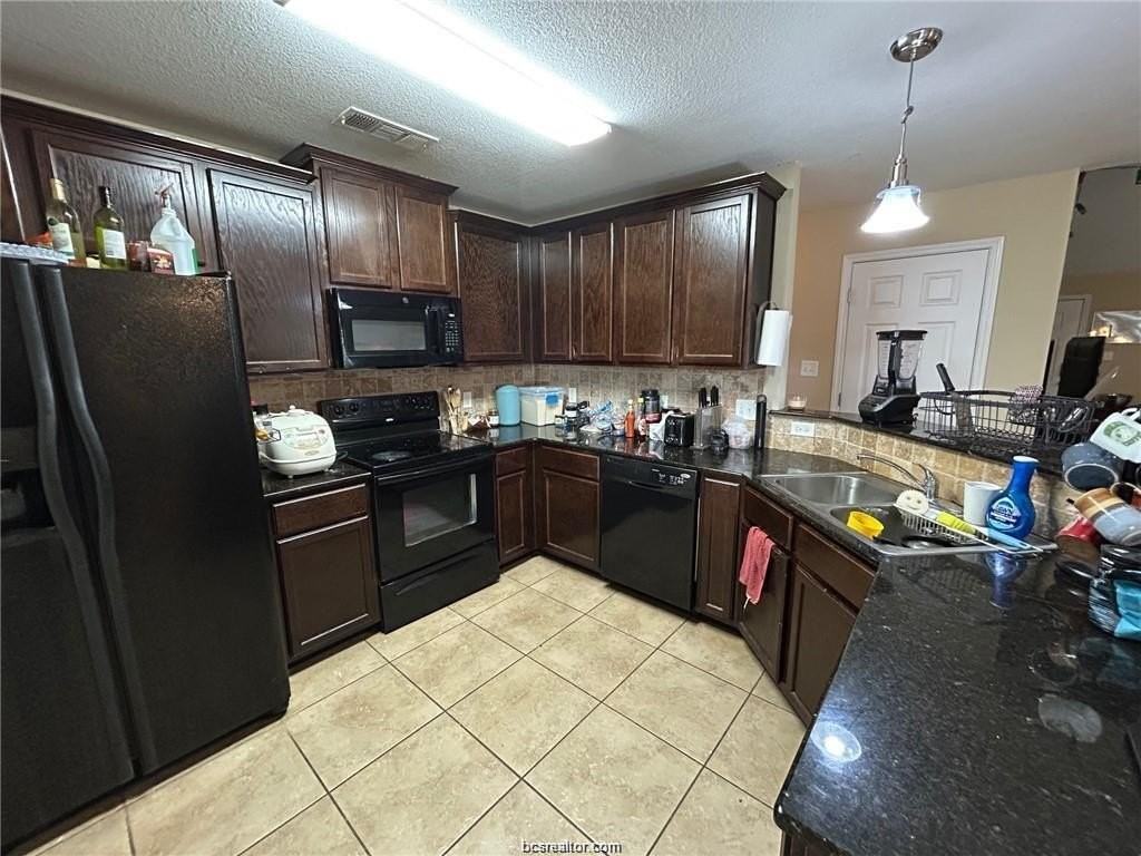 2502 Horse Shoe Dr - Photo 5 of 16