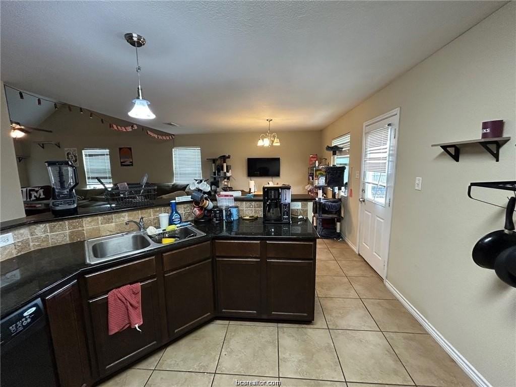 2502 Horse Shoe Dr - Photo 6 of 16