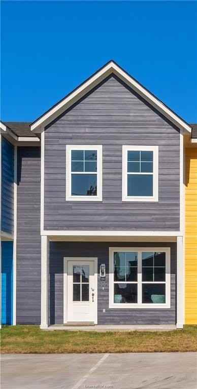 802 N Parker Ave - Photo 2 of 14