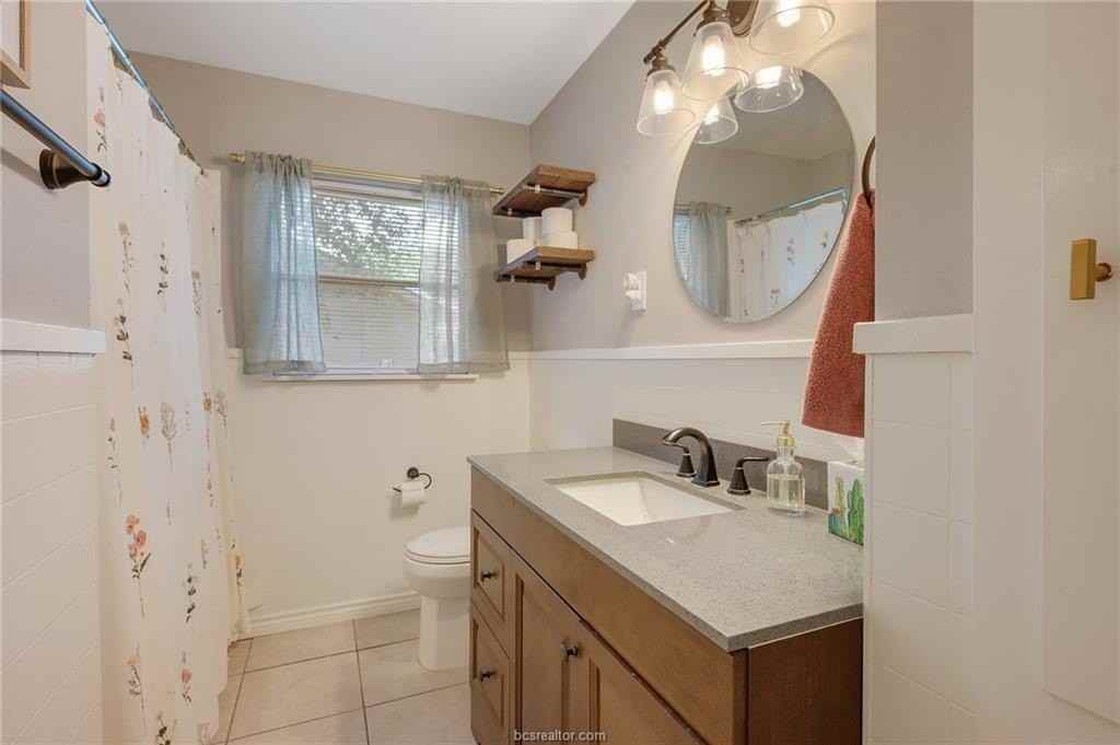 4212 Carter Creek Pkwy - Photo 4 of 18