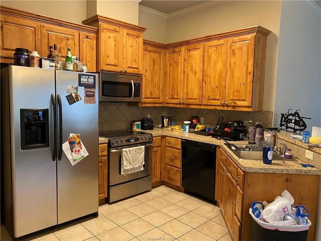 936 Crystal Dove Ave - Photo 3 of 7