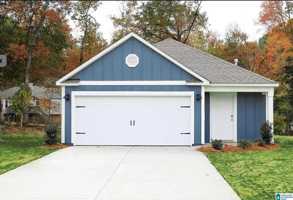 featured image of 6585 Creek Cir
