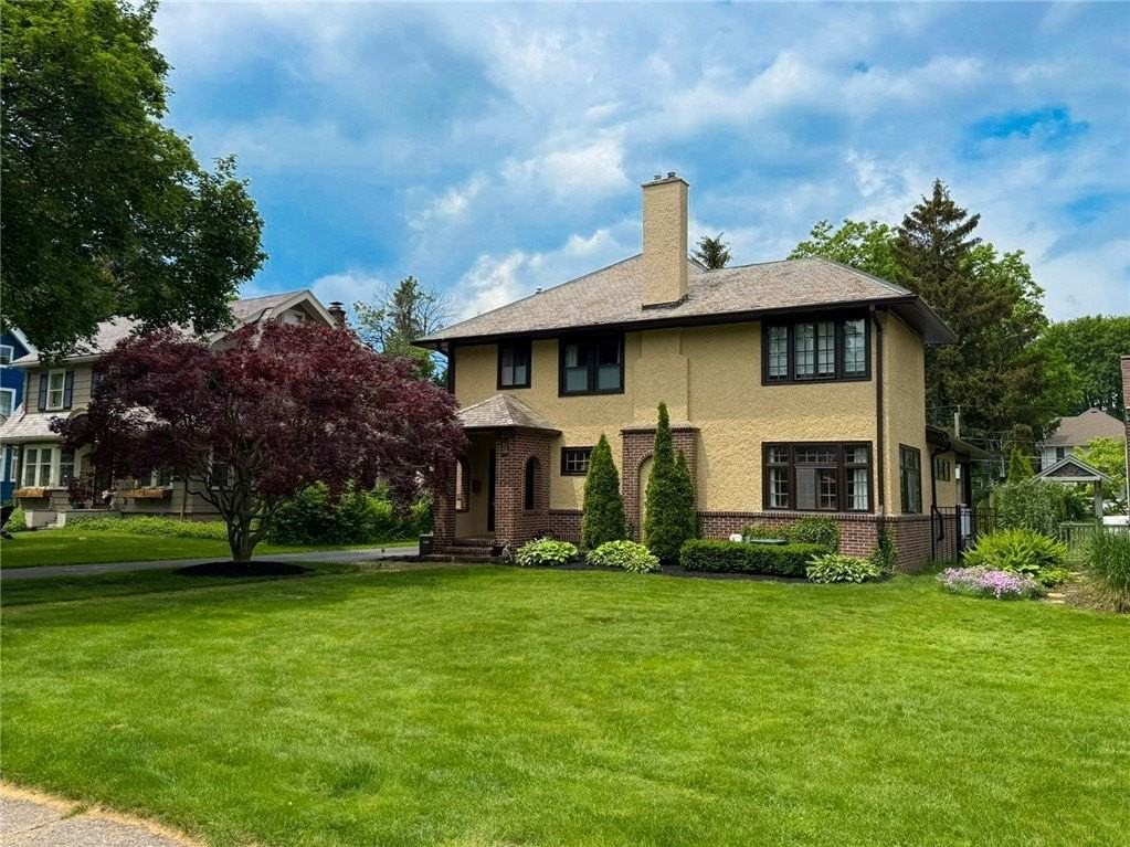 299 Beresford Rd - Photo 2 of 29