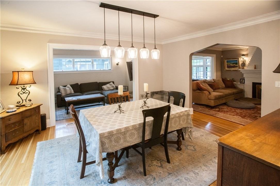 299 Beresford Rd - Photo 5 of 29