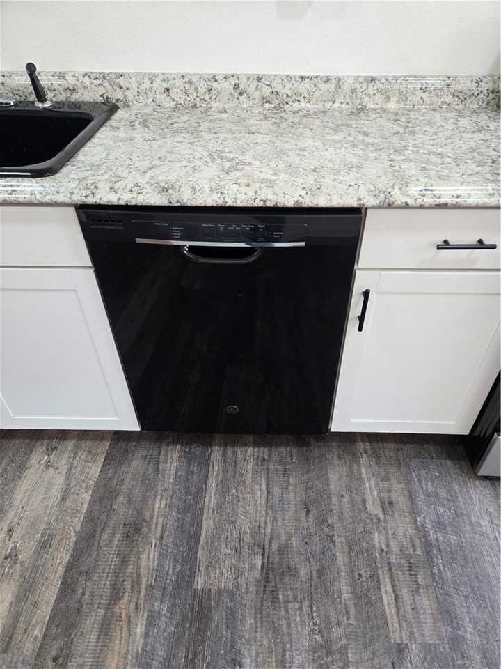 1159 Culver Rd #A2UP - Photo 5 of 24