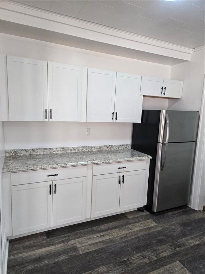 1159 Culver Rd #A2UP - Photo 6 of 24