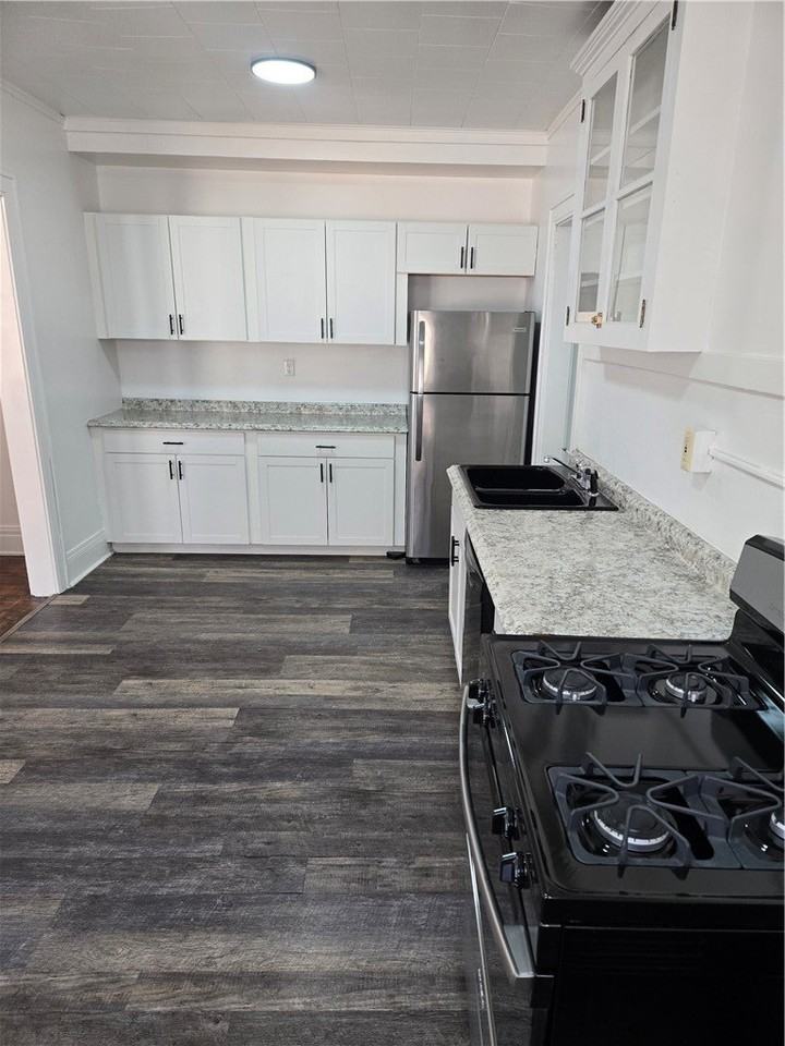 1159 Culver Rd #A2UP - Photo 7 of 24