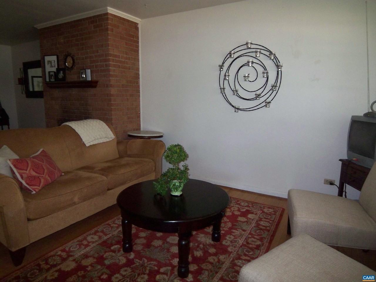 1705 Burnley Ave - Photo 6 of 11
