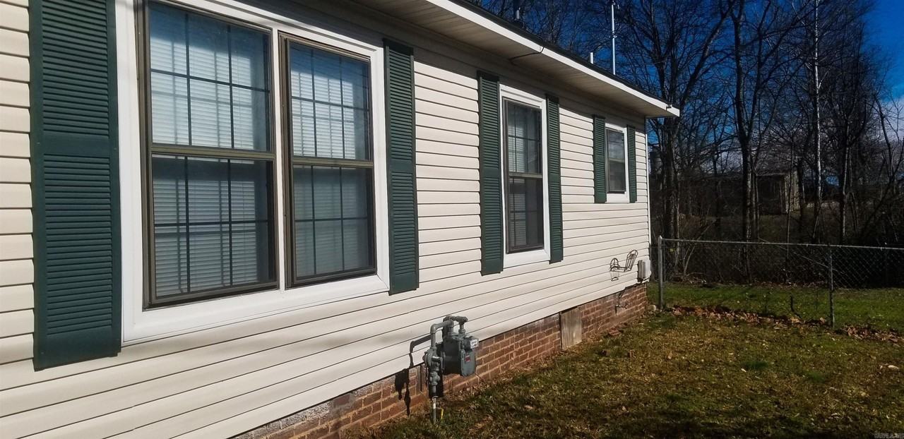 724 S Main - Photo 3 of 22