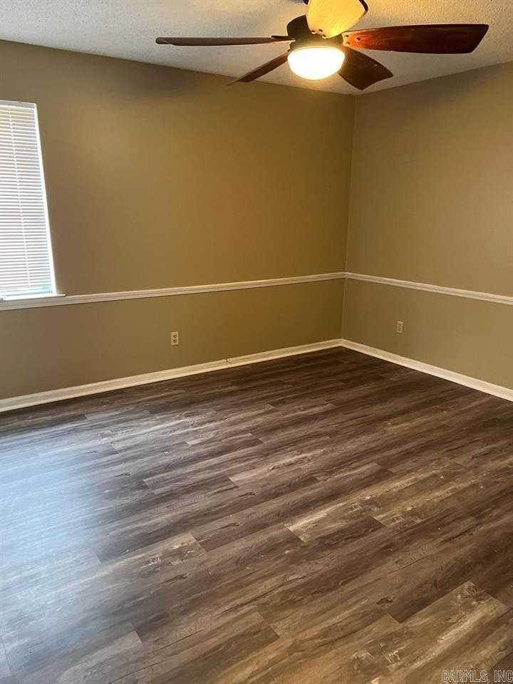 901 Bristol Dr - Photo 6 of 12