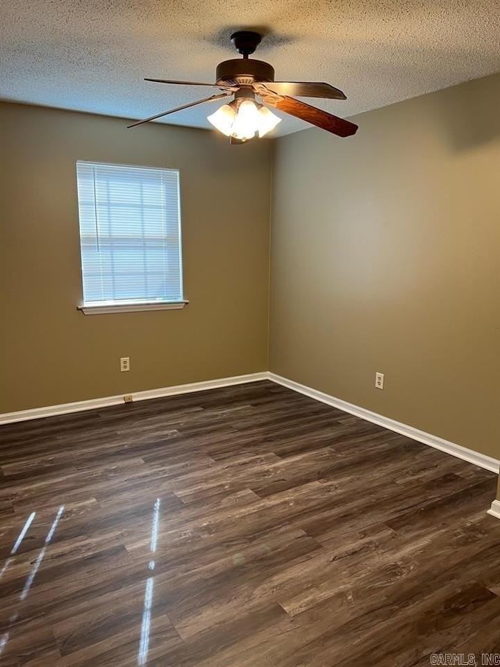 901 Bristol Dr - Photo 7 of 12