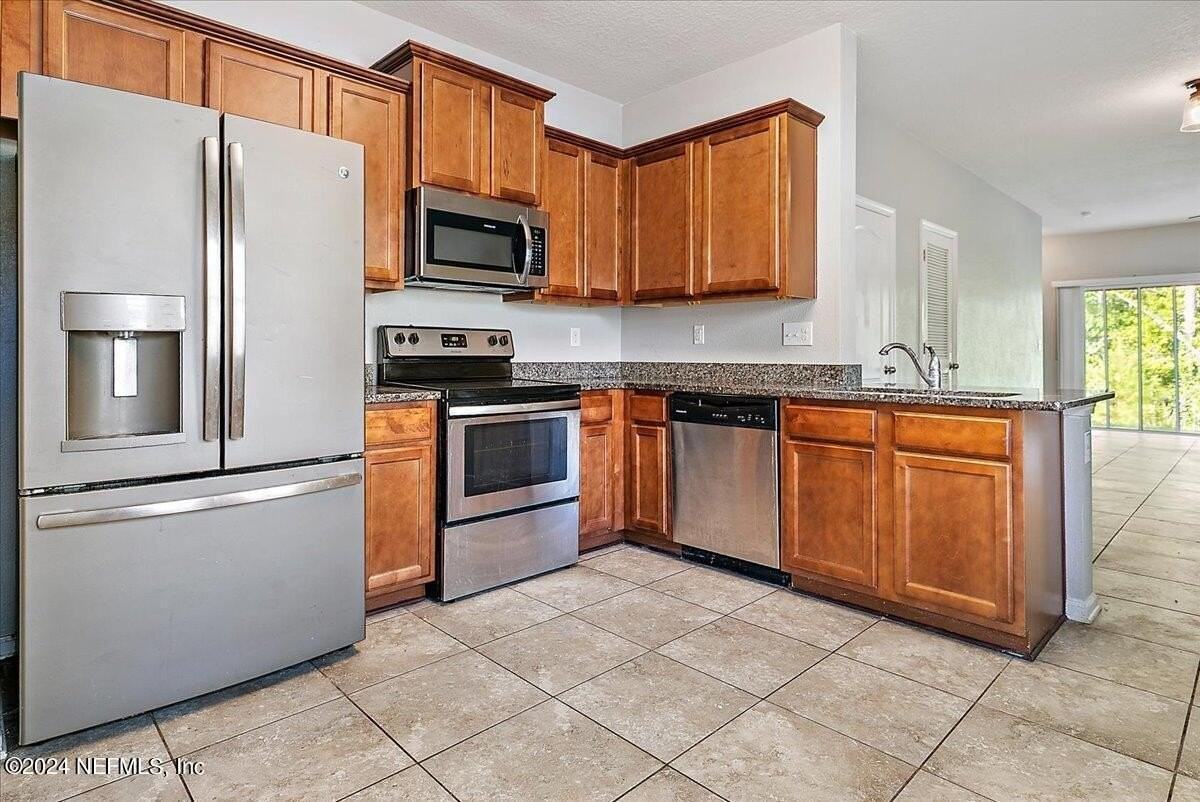 780 Servia Dr - Photo 4 of 13