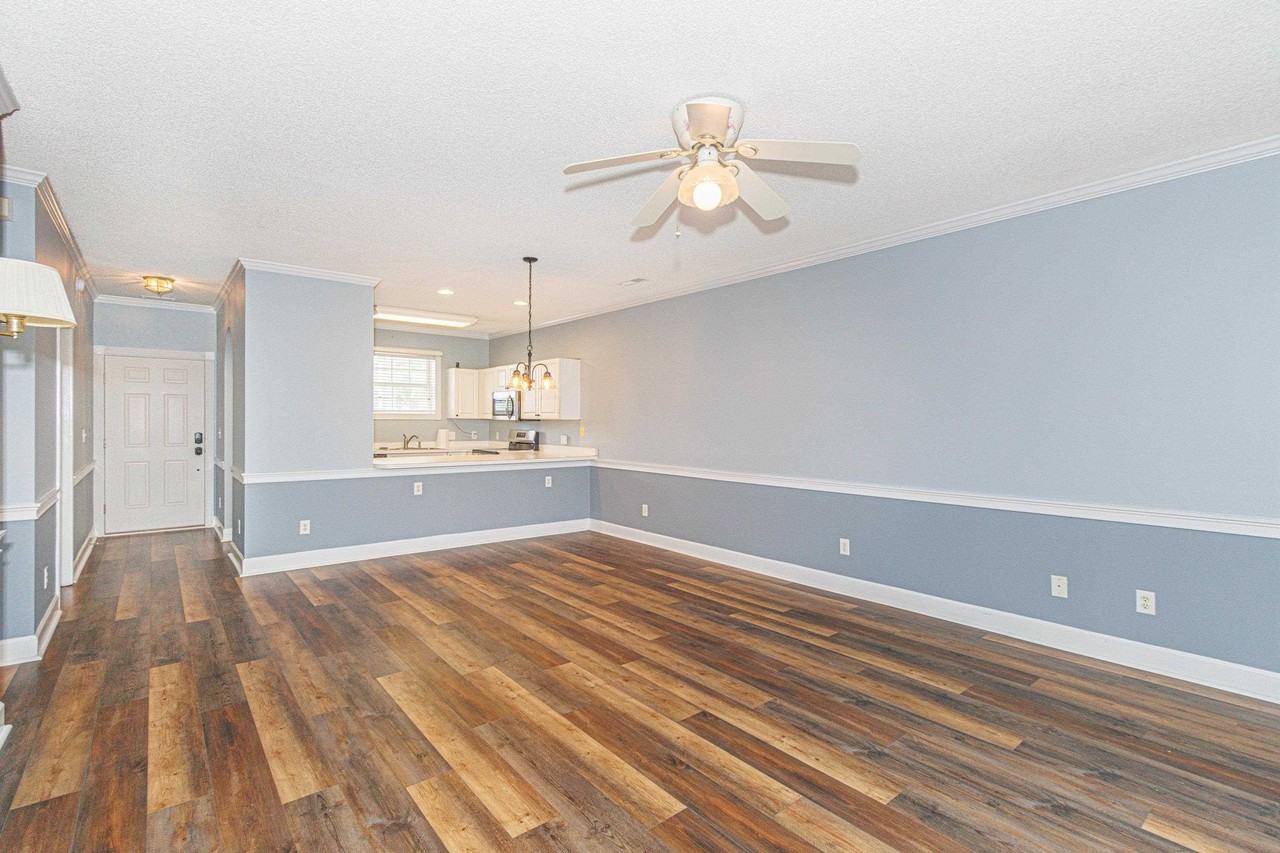 4627 Wild Iris Dr - Photo 4 of 32