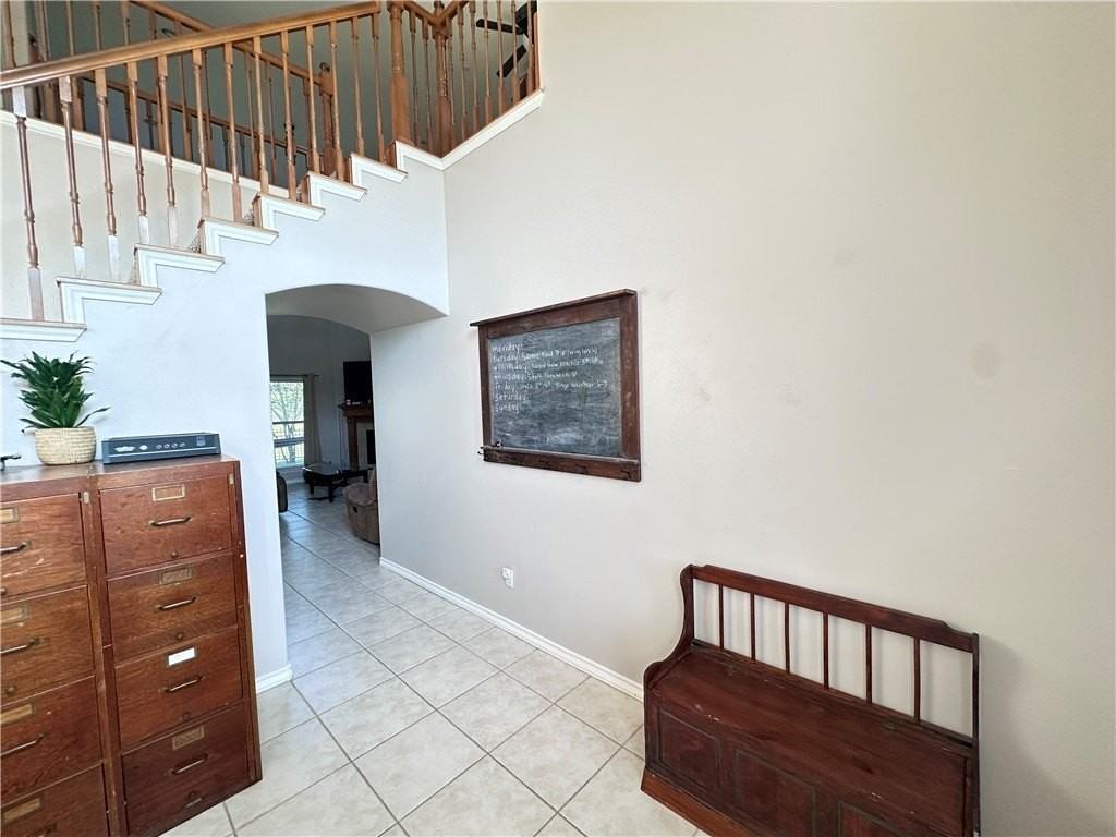 6321 Oso Pkwy - Photo 7 of 40