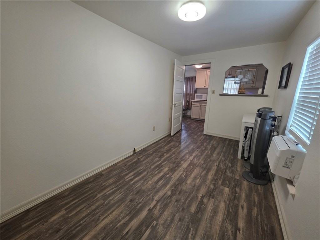 208 N 3rd St - Photo 7 of 23