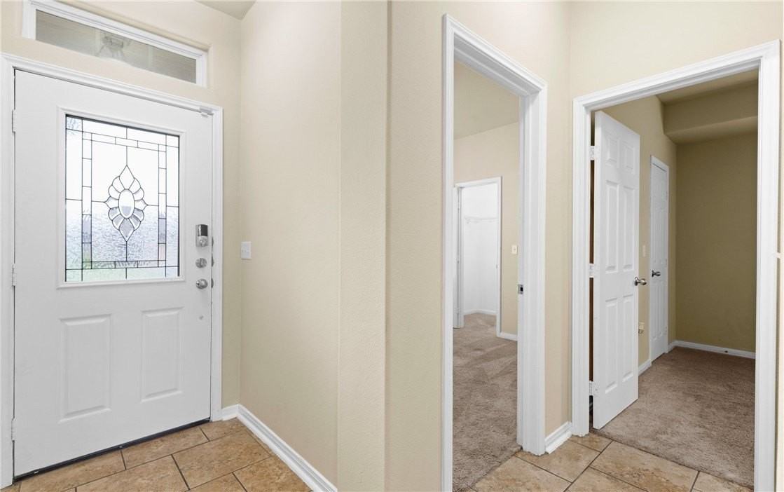 1137 Imperial St - Photo 3 of 25