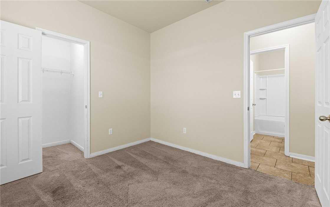 1137 Imperial St - Photo 5 of 25