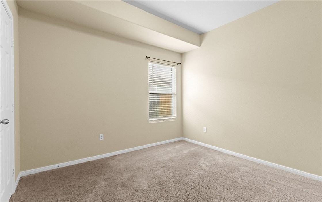 1137 Imperial St - Photo 7 of 25