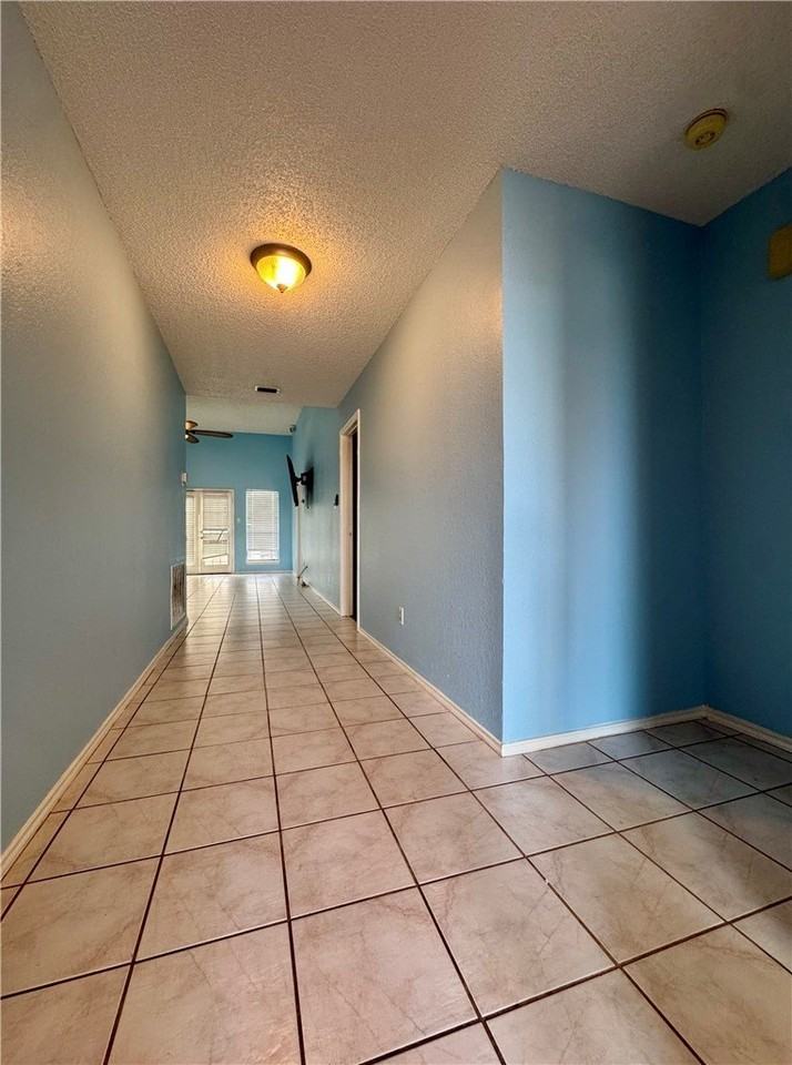 13553 Peseta Ct - Photo 4 of 38