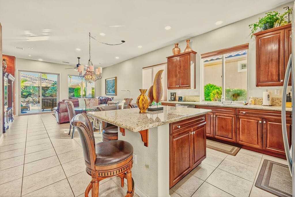 81656 Avenida De Baile - Photo 4 of 27