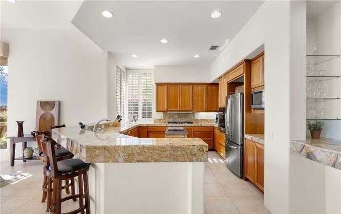 278 Loch Lomond Rd - Photo 5 of 31