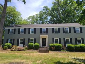 557 Wakefield Dr #D - Photo 1 of 1