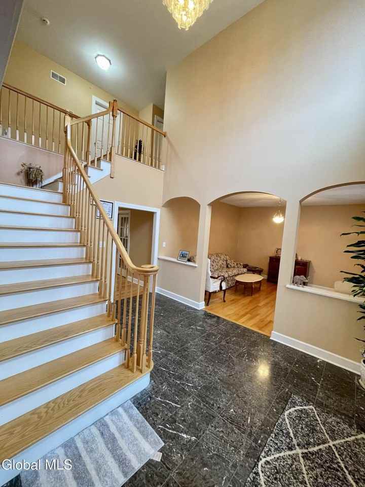 620 Sacandaga Rd - Photo 5 of 24