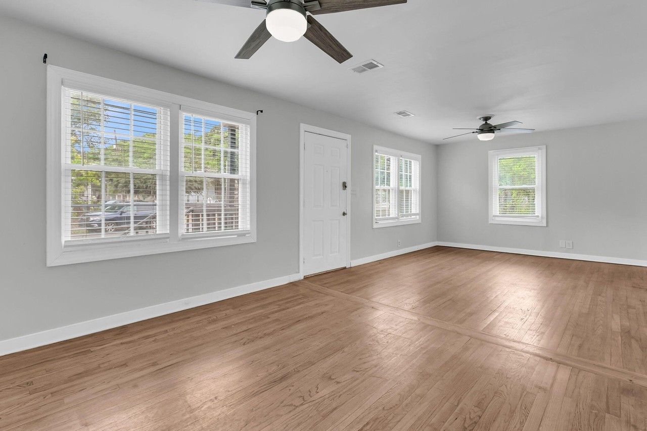 1903 Grayson St - Photo 4 of 19
