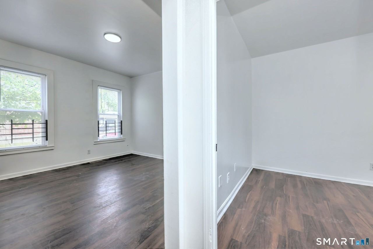 483 Ferry St #1 - Photo 7 of 33