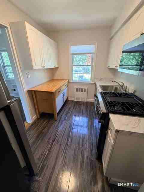 250 Glenbrook Rd #D - Photo 5 of 16