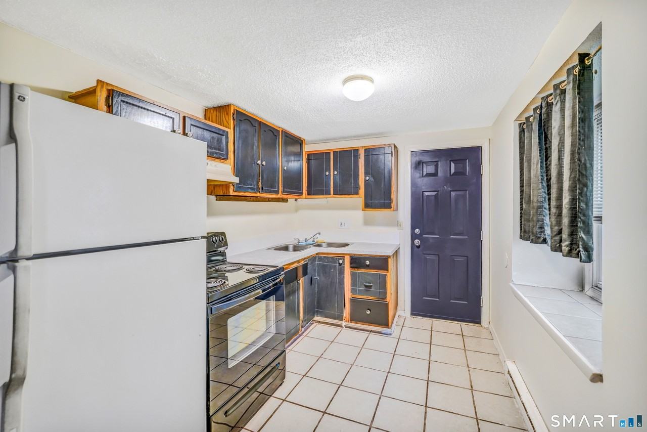 364 Colonial Ave #7B - Photo 4 of 5