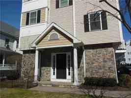 featured image of 1725 Summer St #1