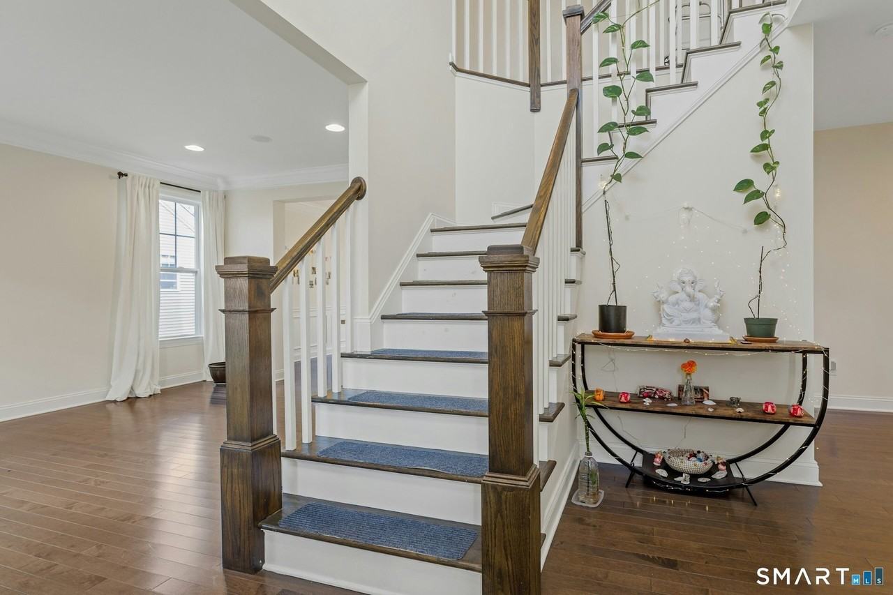 310 Nutmeg Ln #310 - Photo 2 of 25