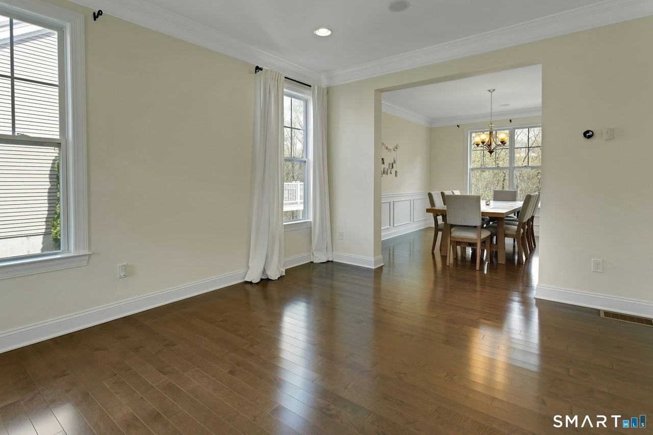 310 Nutmeg Ln #310 - Photo 3 of 25