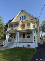 featured image of 220 Alpine St
