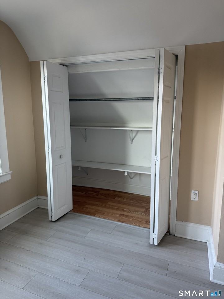 220 Alpine St #222-3rdFL - Photo 6 of 11