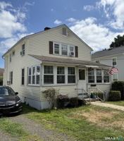 featured image of 16 Springfield Rd