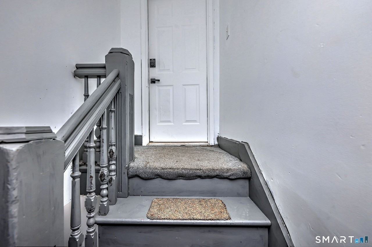 483 Ferry St #3 - Photo 3 of 28
