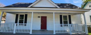 featured image of 233 W Barbee St