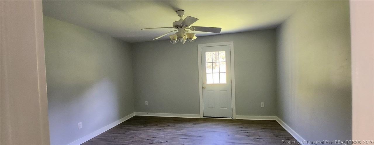 233 W Barbee St - Photo 7 of 15