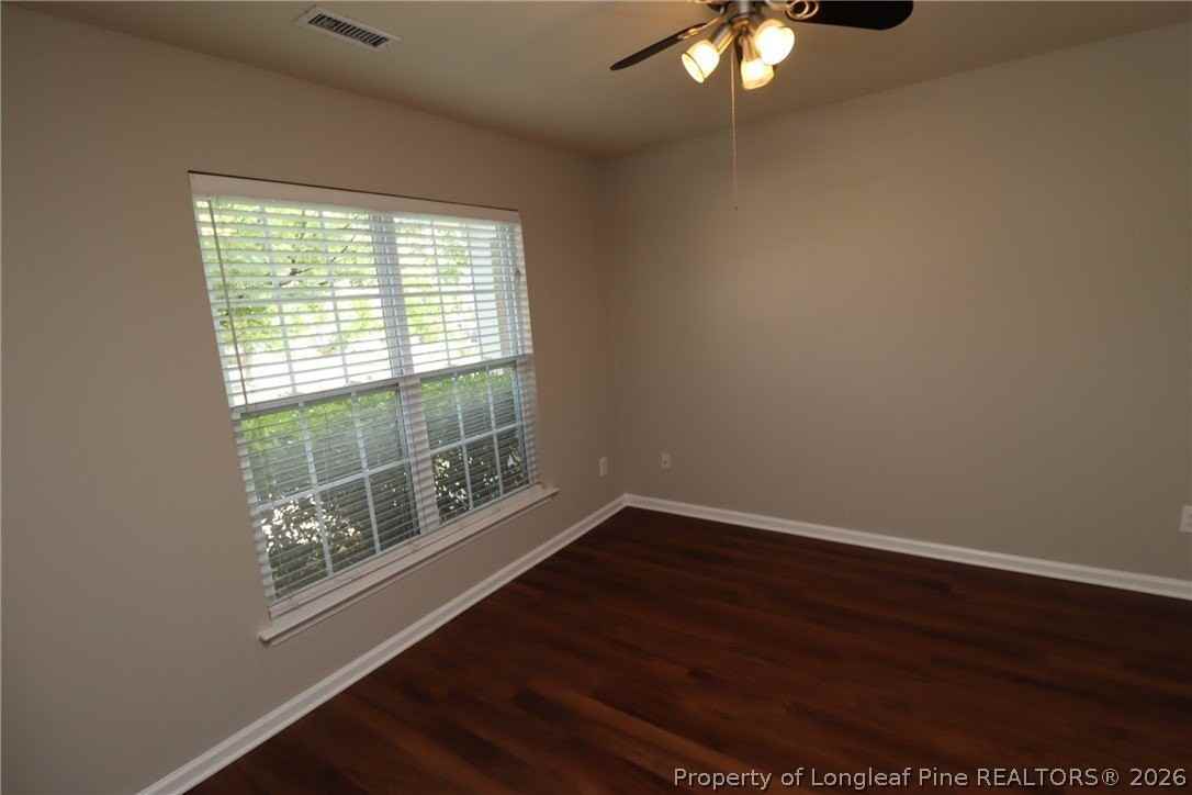 213 Michigan Ave - Photo 3 of 33