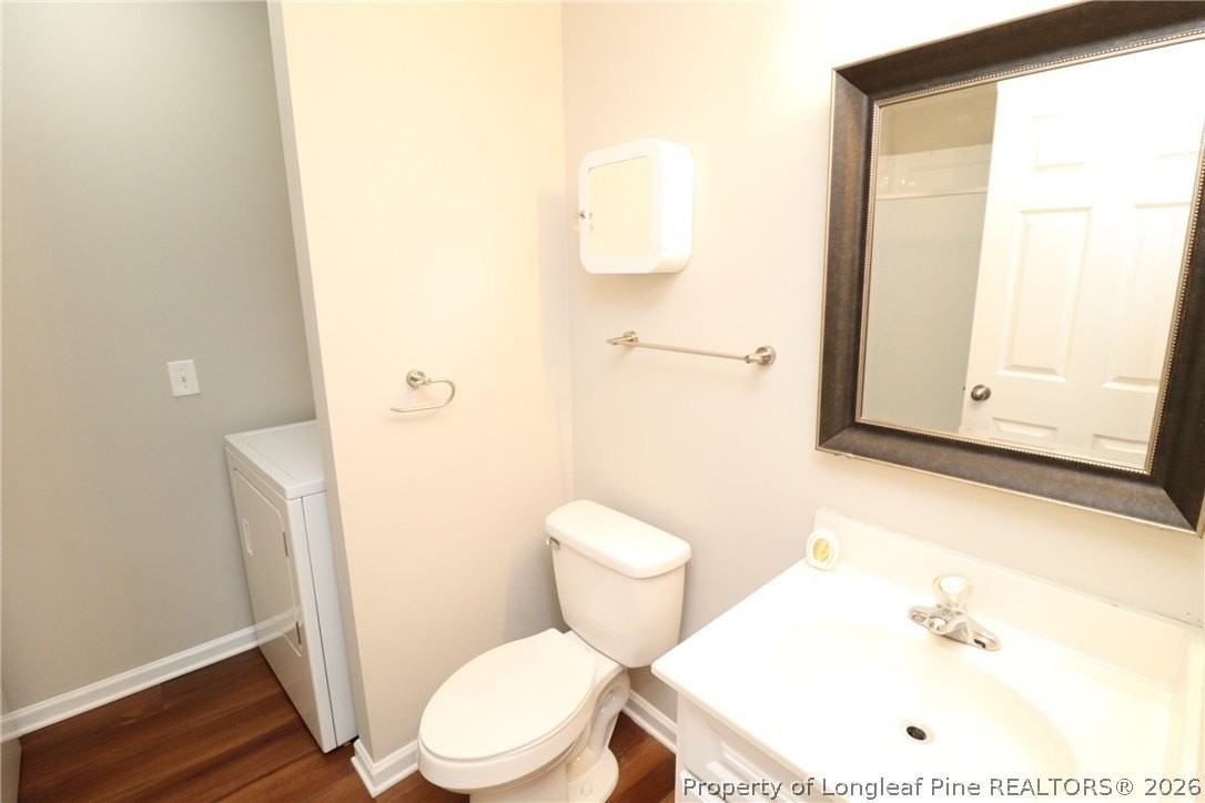 213 Michigan Ave - Photo 5 of 33