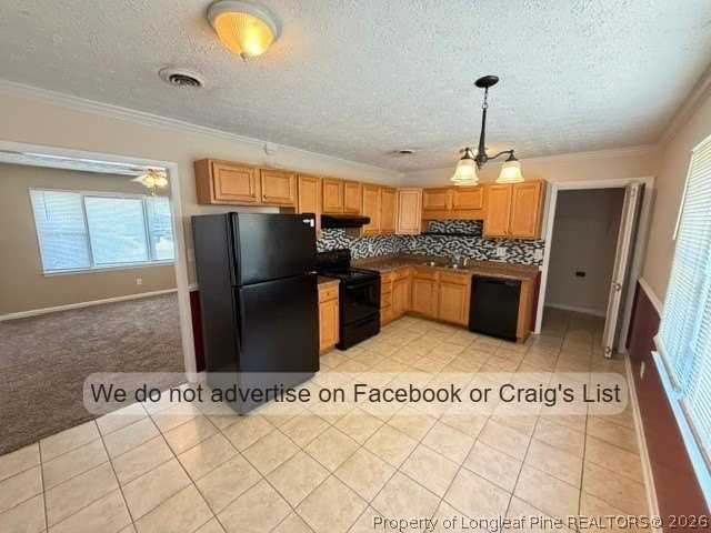 147 Brocton Dr - Photo 3 of 13